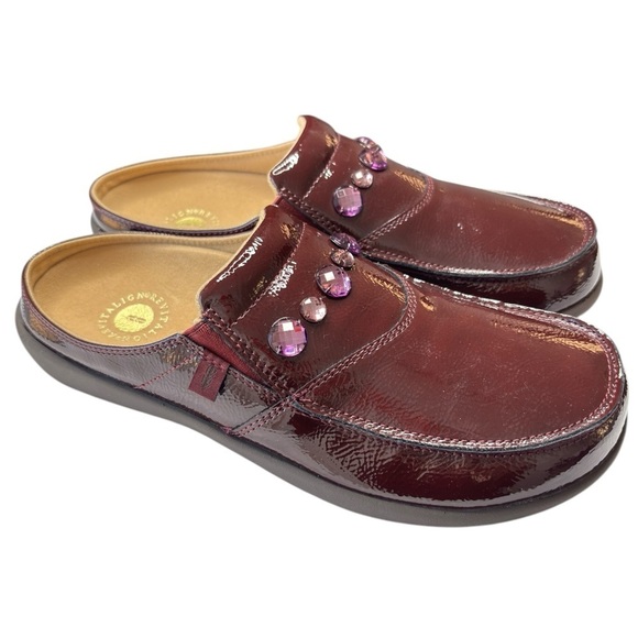Revitalign Orthotic Patent Leather Mules Clog Siesta Dazzle Womens Sz 9 Burgundy - Picture 2 of 11